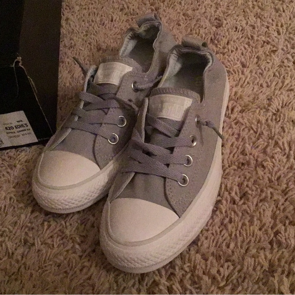 Girls New Converse Size 7
